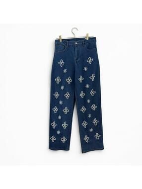 Boutique Pearl & Embroidered Wide-Leg Cropped Jeans